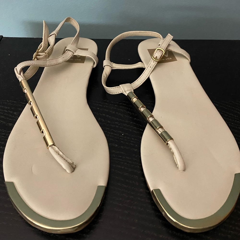 Women sandals